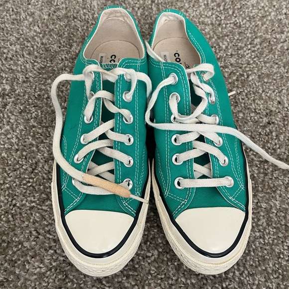 Converse - Picture 2 of 4